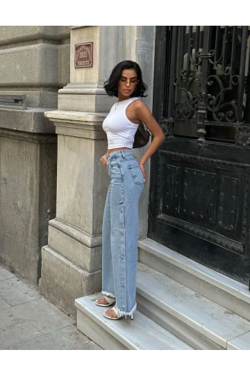 Tasarim Yan Çıt Çıt Detayli Jean Pantolon